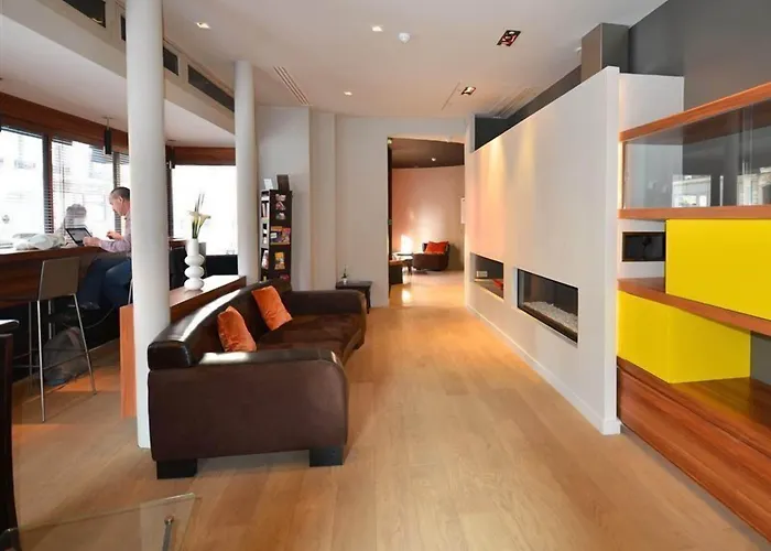 Chateaudun Opera 3* Paris