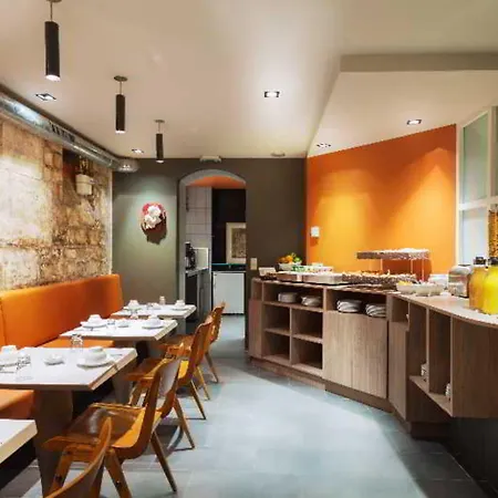 ホテル Chateaudun Opera