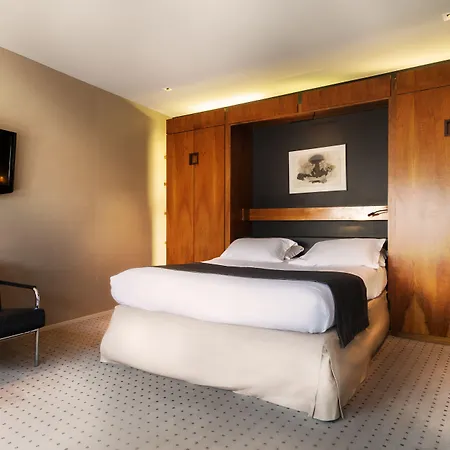 Chateaudun Opera Hotel