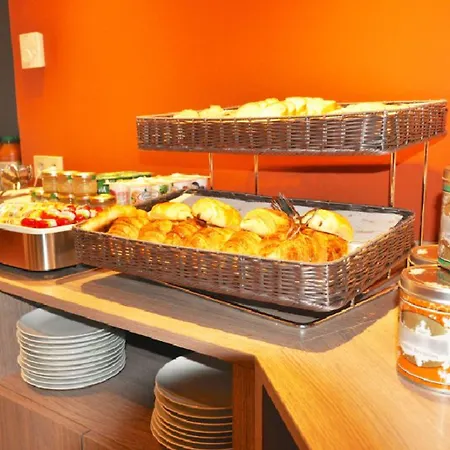 Chateaudun Opera Hotel 3*