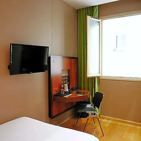 Chateaudun Opéra Hotel