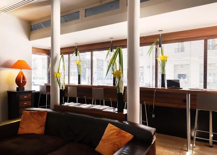 Chateaudun Opera 3* Paris