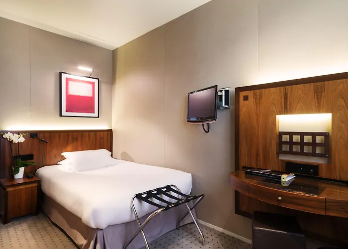 Chateaudun Opera Hotel Paris