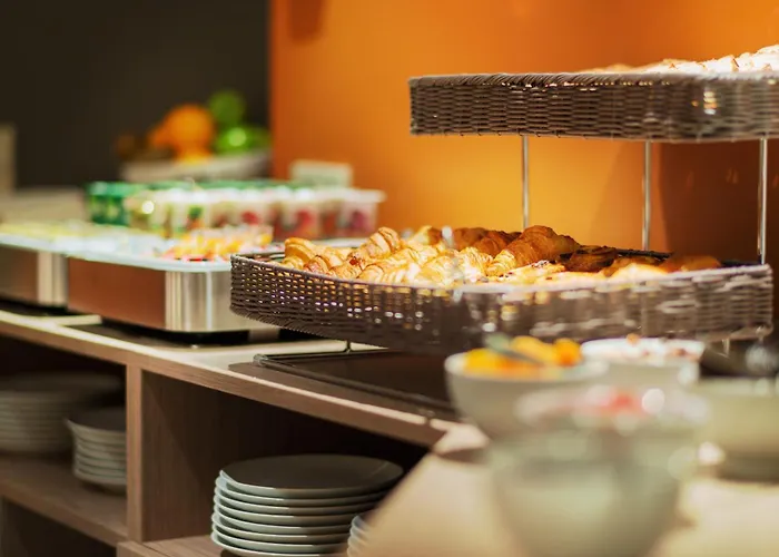 Chateaudun Opera 3* Paris