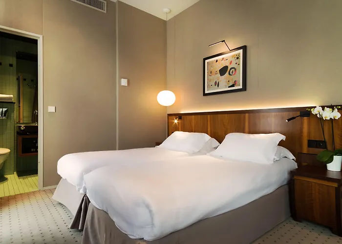 Chateaudun Opera Hotel 3*