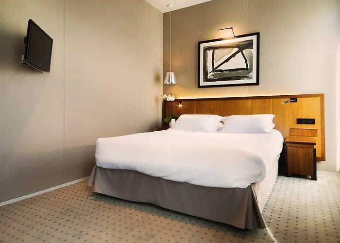 Chateaudun Opera Hotel Paris