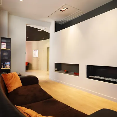 Chateaudun Opera 3* باريس