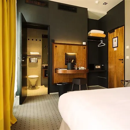 Châteaudun Opéra Hotel 3*