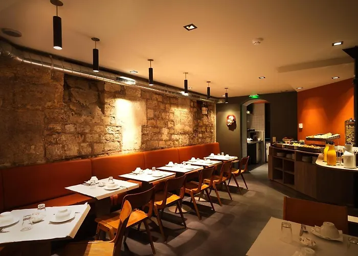 Chateaudun Opera Hotel 3*