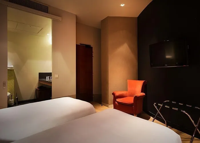 Chateaudun Opera Hotel 3*