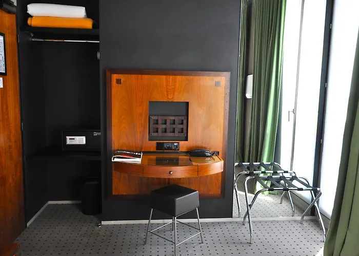 Chateaudun Opera Hotel 3*