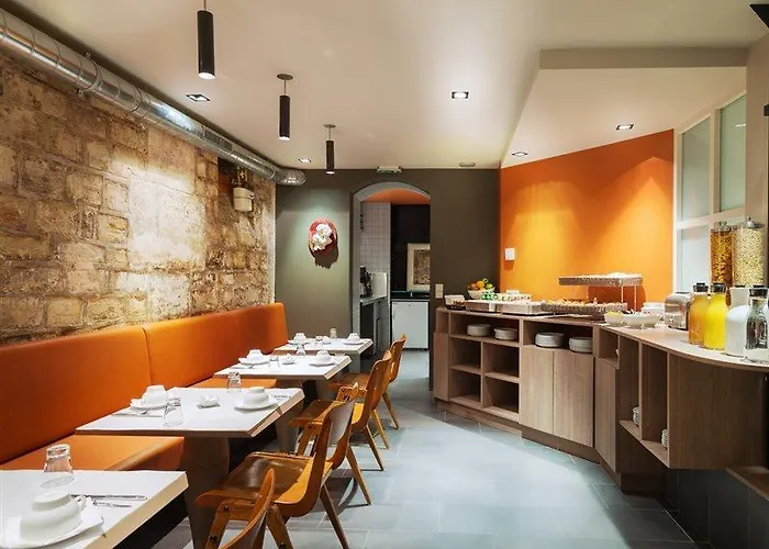 Chateaudun Opera Hotel 3*